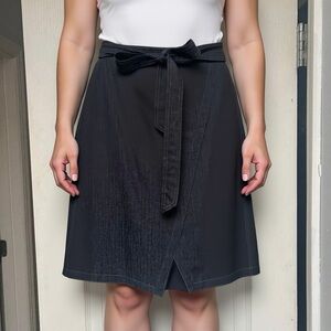 DKNY Like New Black A-Line Faux Wrap Denim Skirt with front tie size Large
